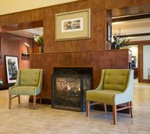 Hampton Inn Brattleboro Lobby