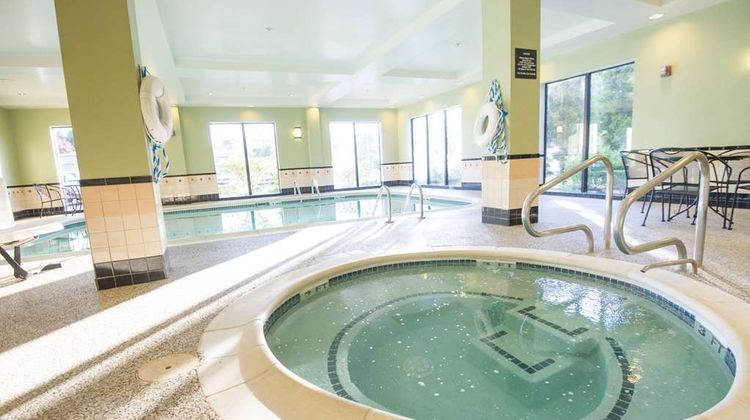 Hampton Inn Brattleboro Pool