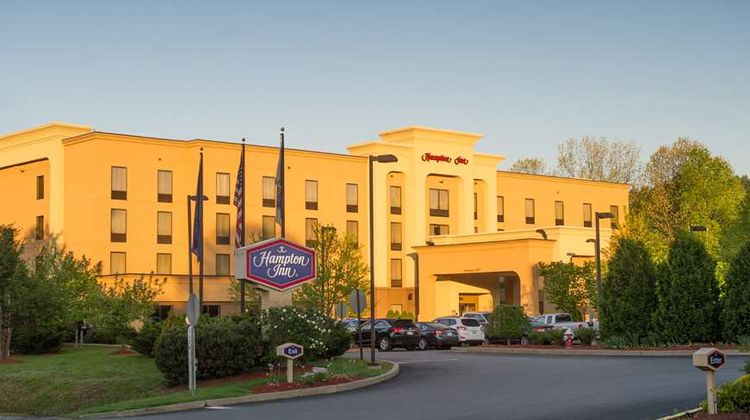 Hampton Inn Brattleboro Exterior