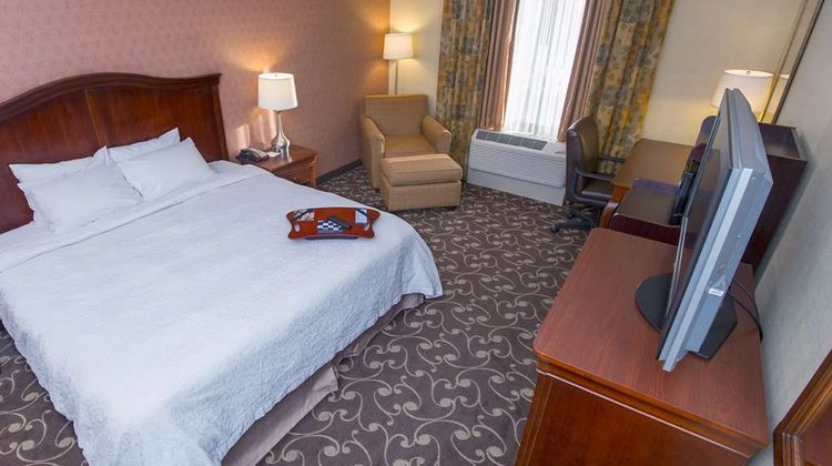 Hampton Inn Brattleboro Room