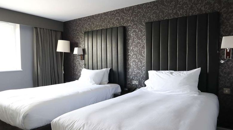 <b>DoubleTree by Hilton Bristol South Room</b>. Images powered by <a href="https://iceportal.shijigroup.com/" title="IcePortal" target="_blank">IcePortal</a>.