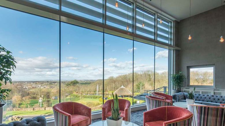 <b>DoubleTree by Hilton Bristol South Lobby</b>. Images powered by <a href="https://iceportal.shijigroup.com/" title="IcePortal" target="_blank">IcePortal</a>.