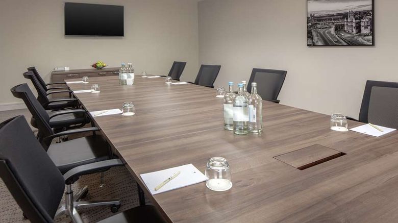 <b>DoubleTree by Hilton Bristol City Centre Meeting</b>. Images powered by <a href="https://iceportal.shijigroup.com/" title="IcePortal" target="_blank">IcePortal</a>.