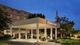 <b>Embassy Suites Brunswick Exterior</b>. Images powered by <a href="https://iceportal.shijigroup.com/" title="IcePortal" target="_blank">IcePortal</a>.