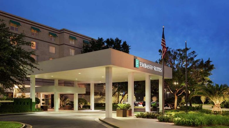 <b>Embassy Suites Brunswick Exterior</b>. Images powered by <a href="https://iceportal.shijigroup.com/" title="IcePortal" target="_blank">IcePortal</a>.