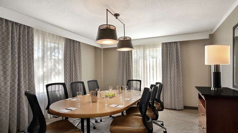 <b>Embassy Suites Brunswick Room</b>. Images powered by <a href="https://iceportal.shijigroup.com/" title="IcePortal" target="_blank">IcePortal</a>.
