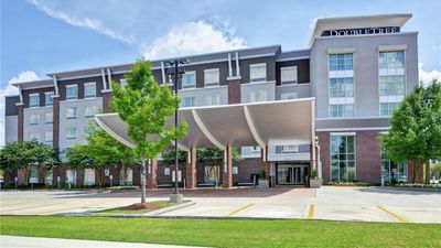 DoubleTree by Hilton Baton Rouge