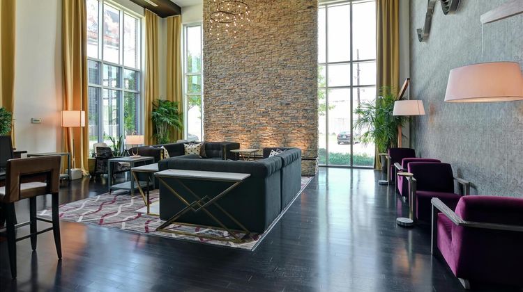 DoubleTree by Hilton Baton Rouge Lobby