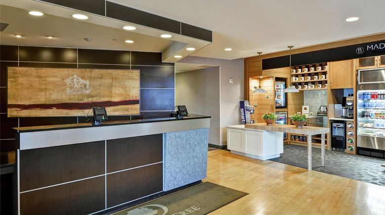 <b>DoubleTree by Hilton Baton Rouge Lobby</b>. Images powered by <a href="https://iceportal.shijigroup.com/" title="IcePortal" target="_blank">IcePortal</a>.