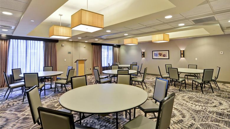 <b>DoubleTree by Hilton Baton Rouge Meeting</b>. Images powered by <a href="https://iceportal.shijigroup.com/" title="IcePortal" target="_blank">IcePortal</a>.