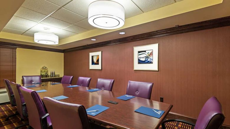 <b>Hampton Inn Baton Rouge I10 & College Dr Meeting</b>. Images powered by <a href="https://iceportal.shijigroup.com/" title="IcePortal" target="_blank">IcePortal</a>.