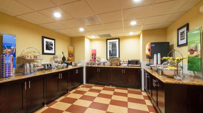 <b>Hampton Inn Baton Rouge I10 & College Dr Restaurant</b>. Images powered by <a href="https://iceportal.shijigroup.com/" title="IcePortal" target="_blank">IcePortal</a>.
