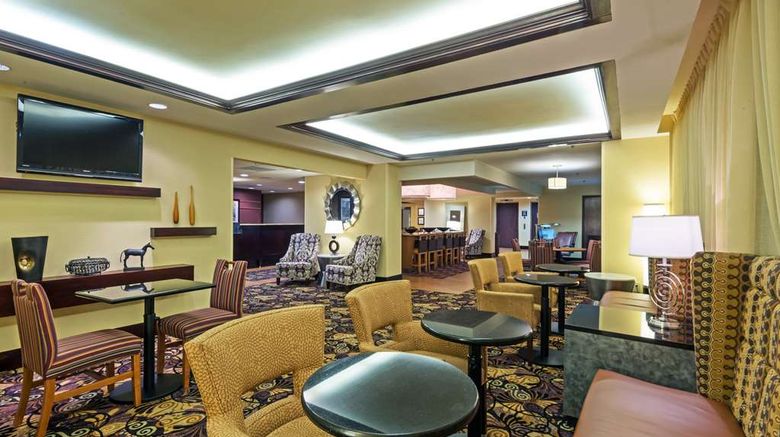 <b>Hampton Inn Baton Rouge I10 & College Dr Lobby</b>. Images powered by <a href="https://iceportal.shijigroup.com/" title="IcePortal" target="_blank">IcePortal</a>.