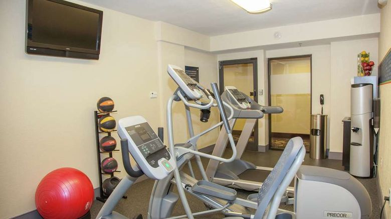 <b>Hampton Inn Baton Rouge I10 & College Dr Health</b>. Images powered by <a href="https://iceportal.shijigroup.com/" title="IcePortal" target="_blank">IcePortal</a>.