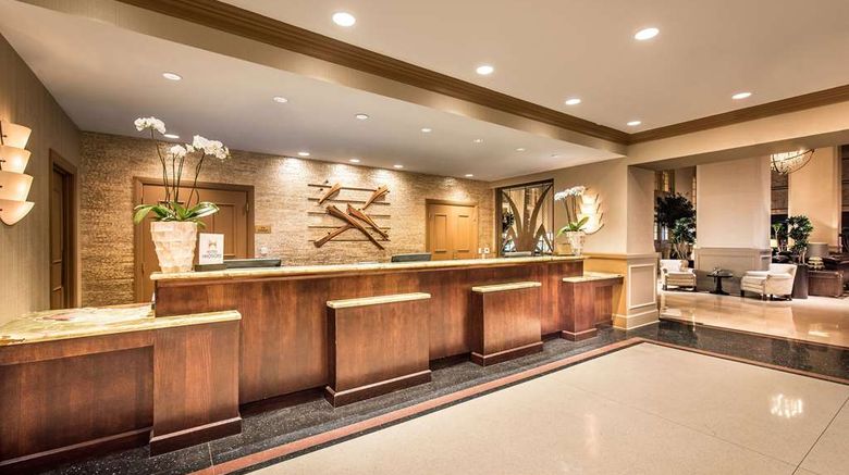 <b>Hilton Baton Rouge Capitol Center Lobby</b>. Images powered by <a href="https://iceportal.shijigroup.com/" title="IcePortal" target="_blank">IcePortal</a>.