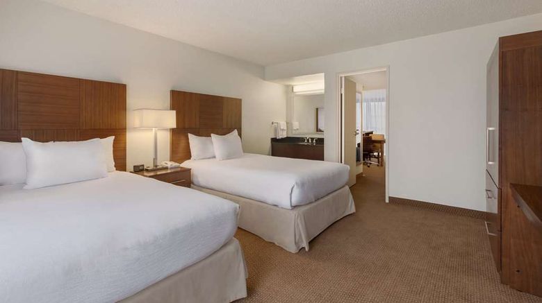 <b>Embassy Suites by Hilton Baton Rouge Room</b>. Images powered by <a href="https://iceportal.shijigroup.com/" title="IcePortal" target="_blank">IcePortal</a>.