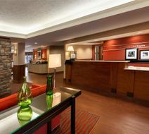 Hampton Inn Colchester Lobby