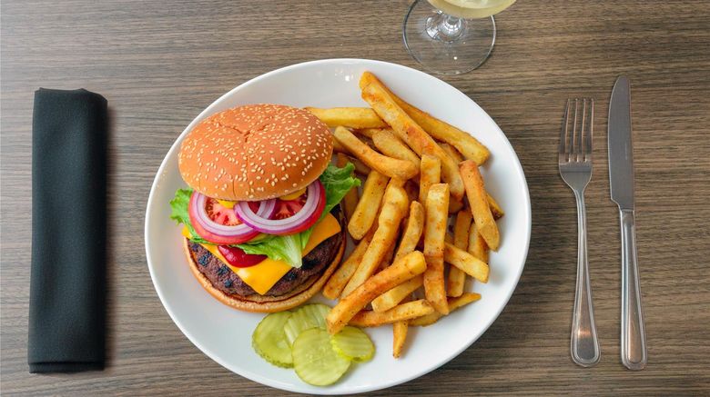 <b>Hilton Garden Inn Buffalo Airport Restaurant</b>. Images powered by <a href="https://iceportal.shijigroup.com/" title="IcePortal" target="_blank">IcePortal</a>.
