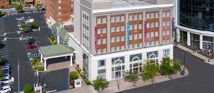 Hampton Inn & Suites Buffalo Downtown Exterior