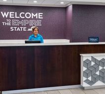 Hampton Inn & Suites Buffalo Downtown Lobby