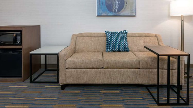 Hampton Inn & Suites Buffalo Downtown Room