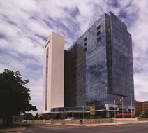 Embassy Suites Buffalo Exterior