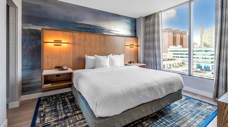 Embassy Suites Buffalo Room
