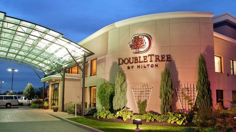 <b>DoubleTree by Hilton Buffalo-Amherst Exterior</b>. Images powered by <a href="https://iceportal.shijigroup.com/" title="IcePortal" target="_blank">IcePortal</a>.