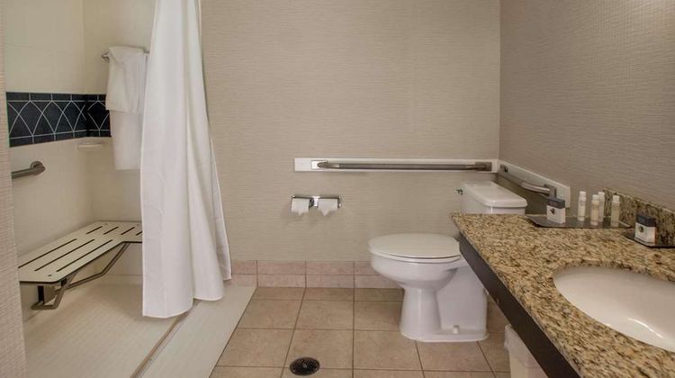 DoubleTree by Hilton Buffalo-Amherst Room