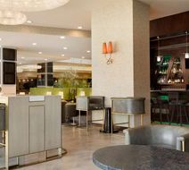 Embassy Suites Los Angeles - Glendale Lobby