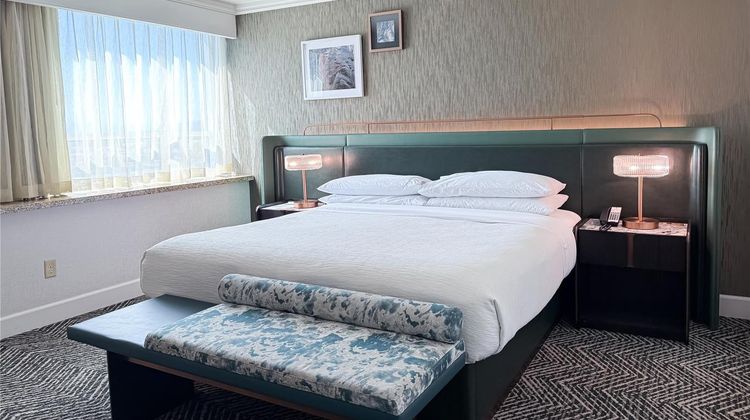 Embassy Suites Los Angeles - Glendale Room