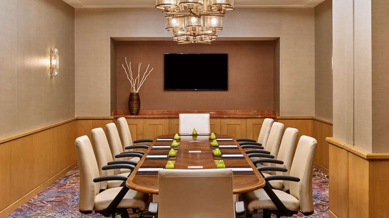 <b>Hilton Los Angeles North/Glendale Meeting</b>. Images powered by <a href="https://iceportal.shijigroup.com/" title="IcePortal" target="_blank">IcePortal</a>.