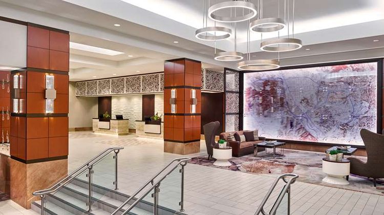 Hilton Los Angeles North/Glendale Lobby