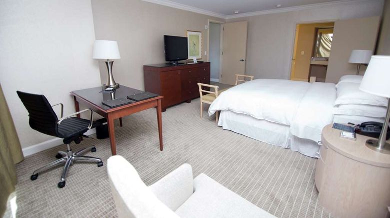 <b>Hilton Los Angeles/Universal City Room</b>. Images powered by <a href="https://iceportal.shijigroup.com/" title="IcePortal" target="_blank">IcePortal</a>.