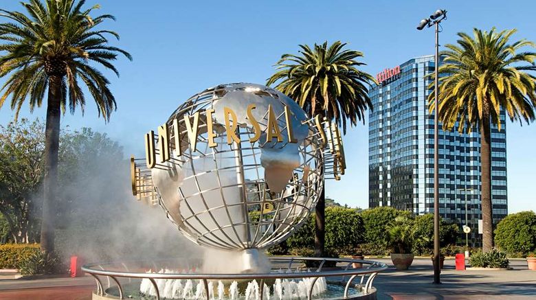 <b>Hilton Los Angeles/Universal City Exterior</b>. Images powered by <a href="https://iceportal.shijigroup.com/" title="IcePortal" target="_blank">IcePortal</a>.