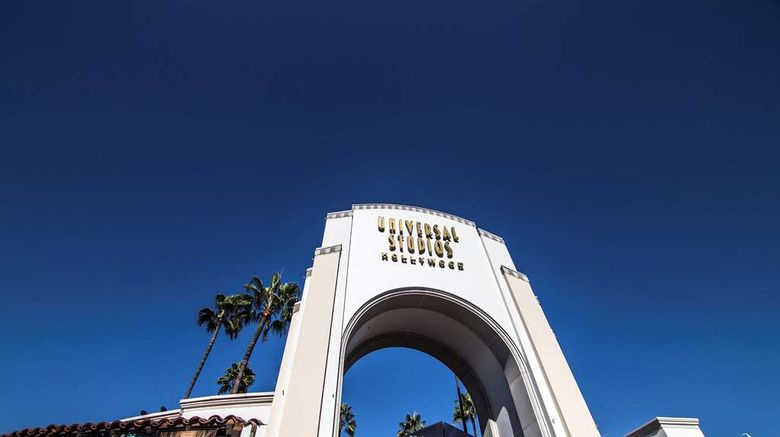 <b>Hilton Los Angeles/Universal City Suite</b>. Images powered by <a href="https://iceportal.shijigroup.com/" title="IcePortal" target="_blank">IcePortal</a>.