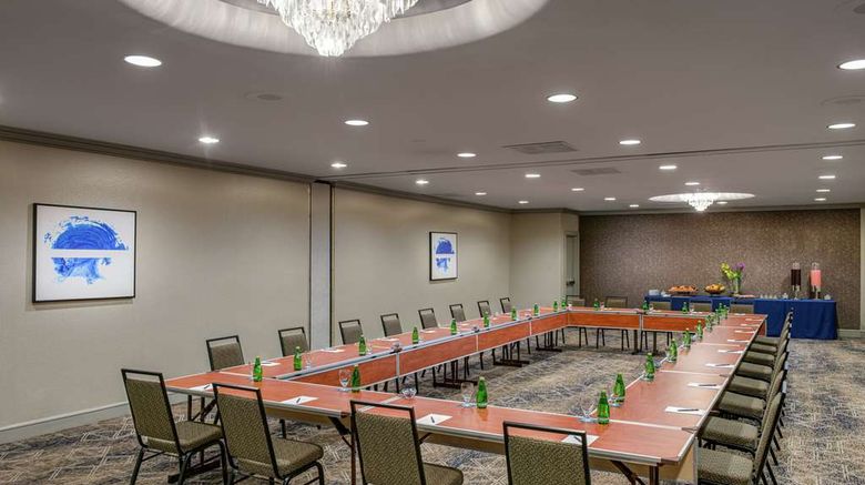 <b>Hilton Los Angeles/Universal City Meeting</b>. Images powered by <a href="https://iceportal.shijigroup.com/" title="IcePortal" target="_blank">IcePortal</a>.