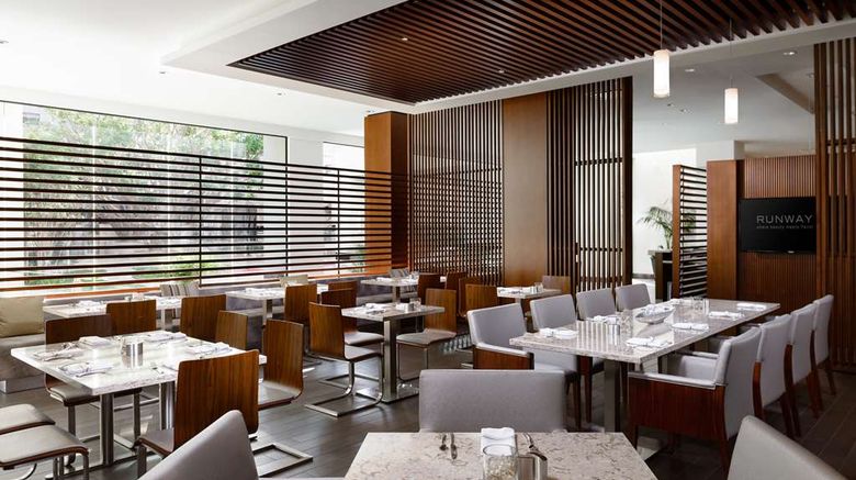 <b>Hilton Woodland Hills/Los Angeles Restaurant</b>. Images powered by <a href="https://iceportal.shijigroup.com/" title="IcePortal" target="_blank">IcePortal</a>.