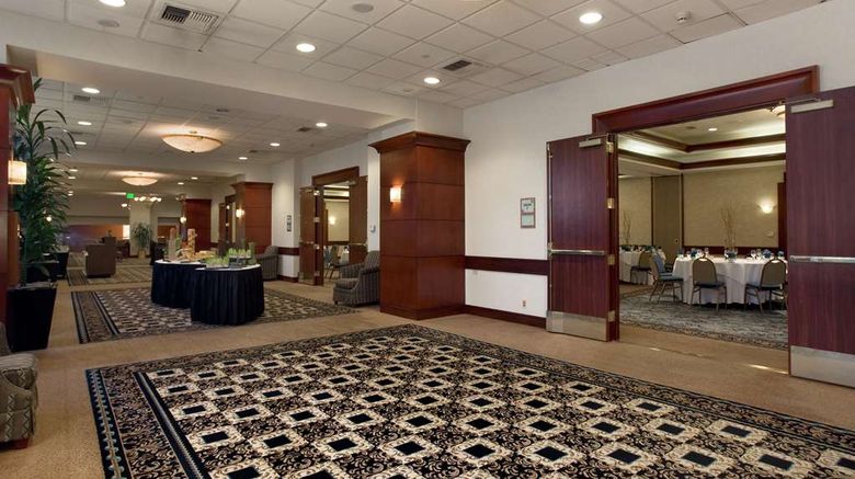 <b>Hilton Woodland Hills/Los Angeles Meeting</b>. Images powered by <a href="https://iceportal.shijigroup.com/" title="IcePortal" target="_blank">IcePortal</a>.