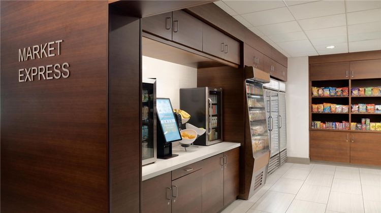 Hilton Woodland Hills/Los Angeles Restaurant