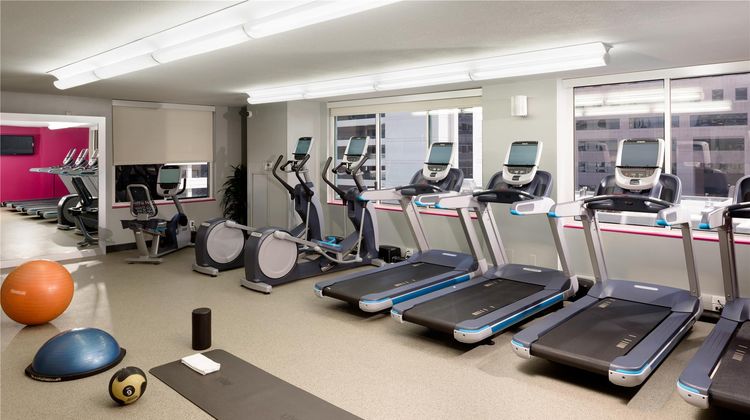 Hilton Woodland Hills/Los Angeles Health