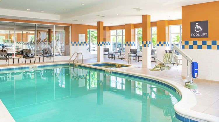 Hilton Garden Inn BWI Airport Pool