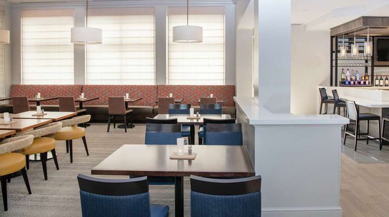<b>Hilton Garden Inn BWI Airport Restaurant</b>. Images powered by <a href="https://iceportal.shijigroup.com/" title="IcePortal" target="_blank">IcePortal</a>.