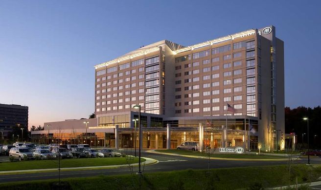 Hilton Baltimore BWI Airport Exterior