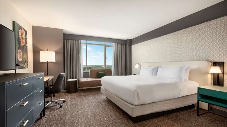 <b>Hilton Baltimore BWI Airport Room</b>. Images powered by <a href="https://iceportal.shijigroup.com/" title="IcePortal" target="_blank">IcePortal</a>.