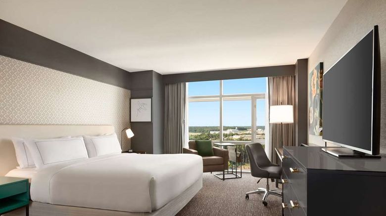 <b>Hilton Baltimore BWI Airport Room</b>. Images powered by <a href="https://iceportal.shijigroup.com/" title="IcePortal" target="_blank">IcePortal</a>.