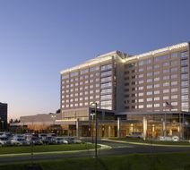Hilton Baltimore BWI Airport Exterior