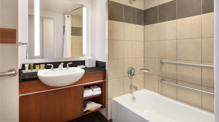 Hilton Baltimore BWI Airport Room