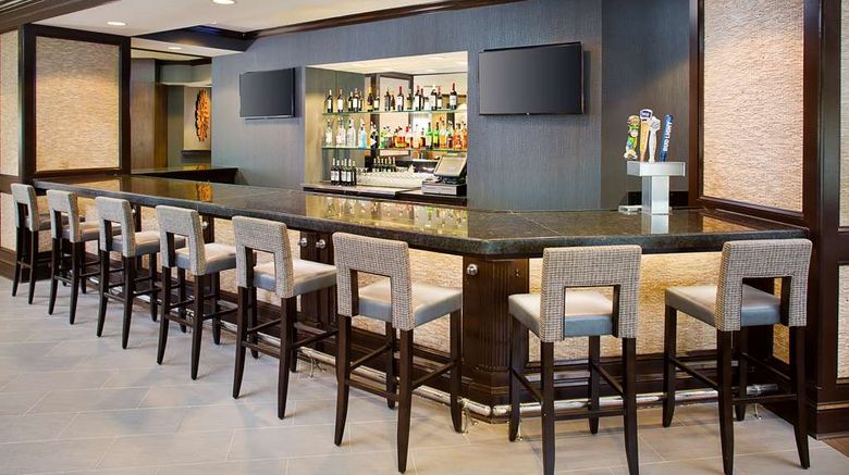 <b>Doubletree by Hilton - BWI Airport Restaurant</b>. Images powered by <a href="https://iceportal.shijigroup.com/" title="IcePortal" target="_blank">IcePortal</a>.