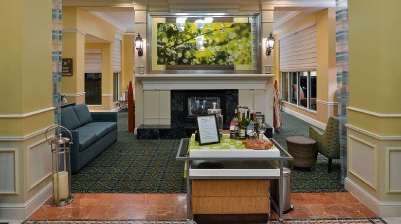 <b>Hilton Garden Inn Columbia Lobby</b>. Images powered by <a href="https://iceportal.shijigroup.com/" title="IcePortal" target="_blank">IcePortal</a>.